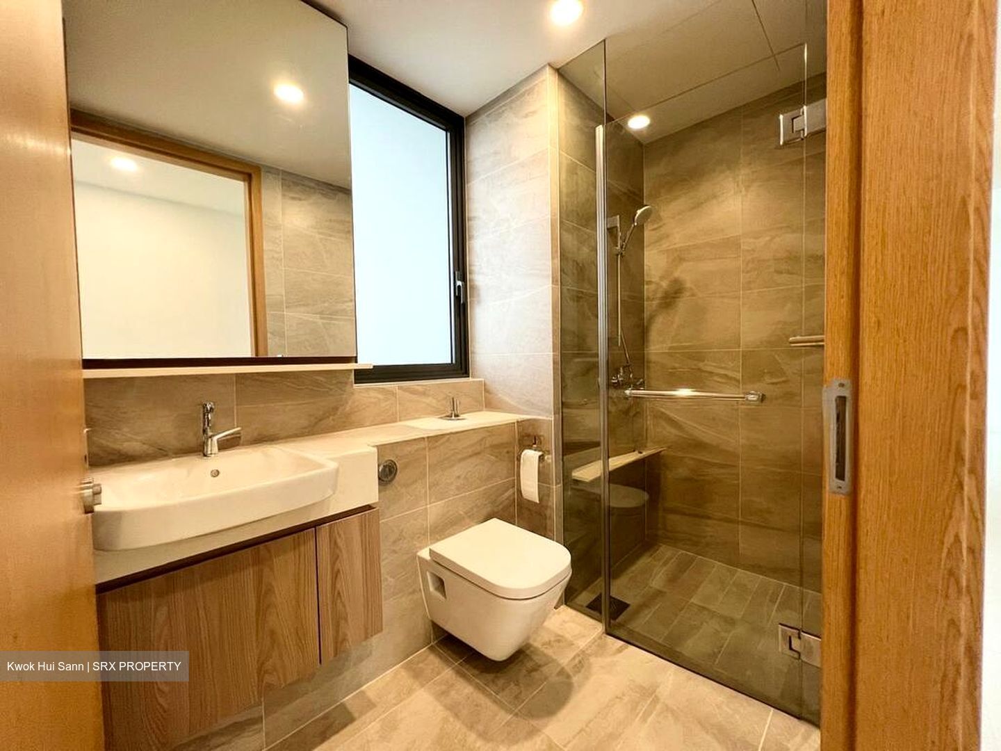 Twin Vew (D5), Apartment #501724121